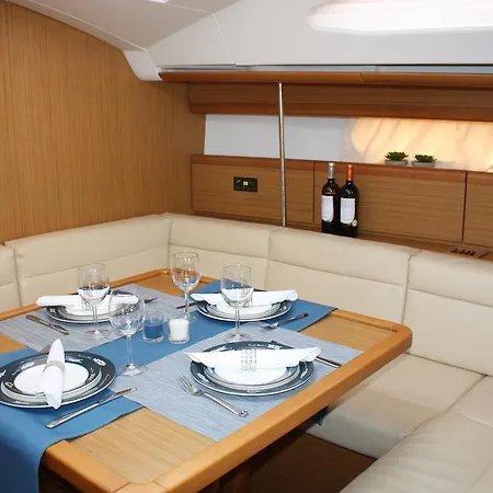 Great Sea - Great Yacht, Unique Experience Botel